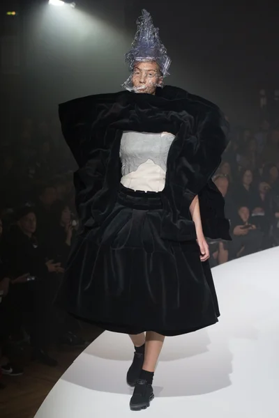 Look 9